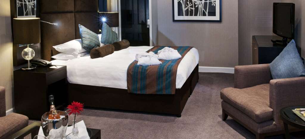 Ettington Chase Hotel Room photo